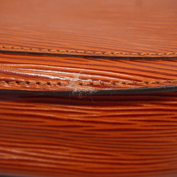 LOUIS VUITTONAuth  Epi Saint Cloud M52193 Women's Shoulder Bag Kenyan Brown - Picture 10 of 10